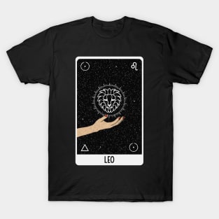 Leo Astrology Tarot Card T-Shirt